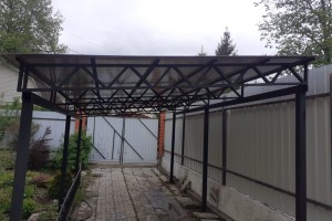 Навес на даче в Селинском