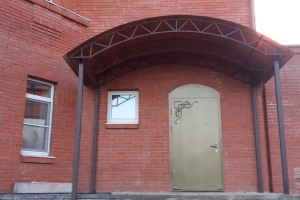 Козырек в Конаково